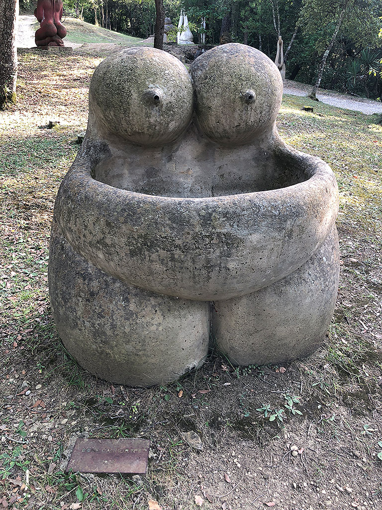 La font (Dona cangur núm. 1) [5]